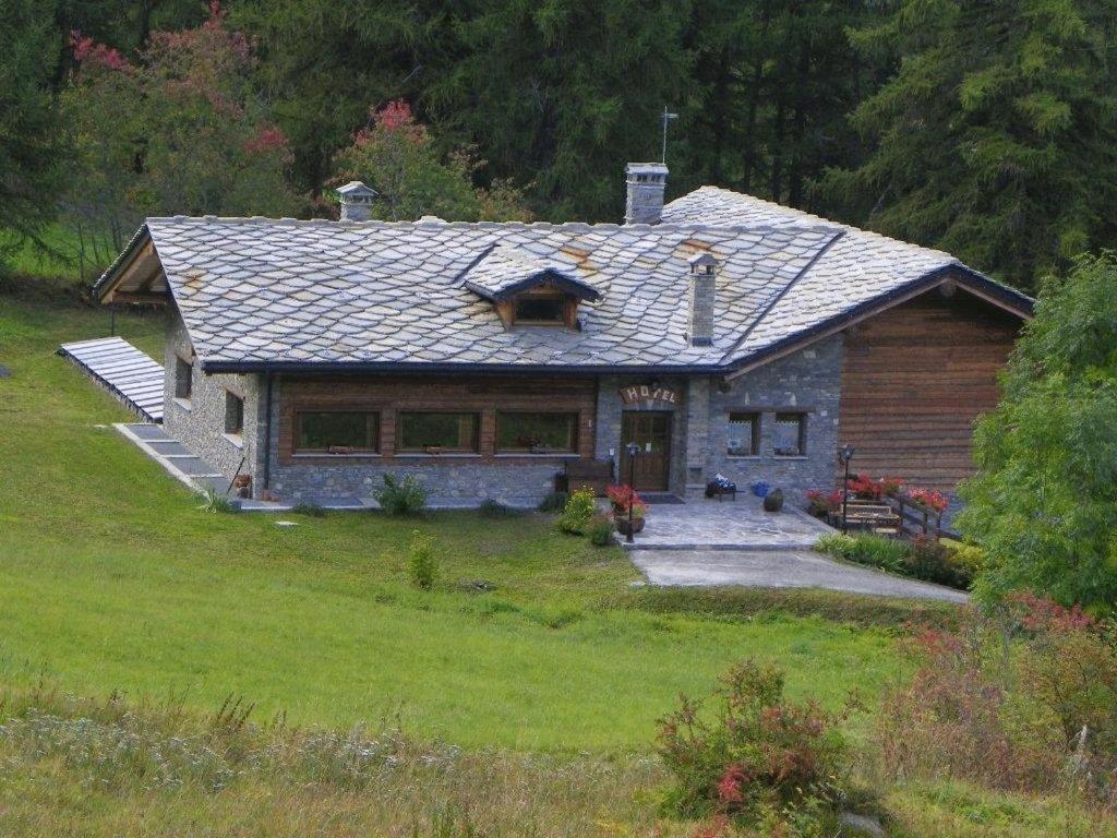 Hotel Les Granges La Thuile Ngoại thất bức ảnh