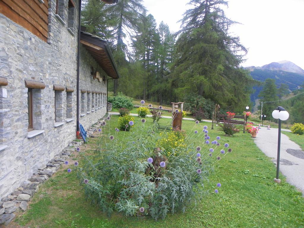 Hotel Les Granges La Thuile Ngoại thất bức ảnh