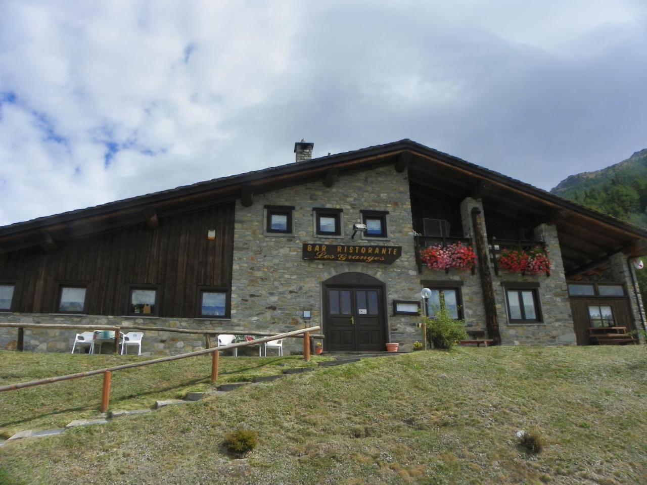 Hotel Les Granges La Thuile Ngoại thất bức ảnh