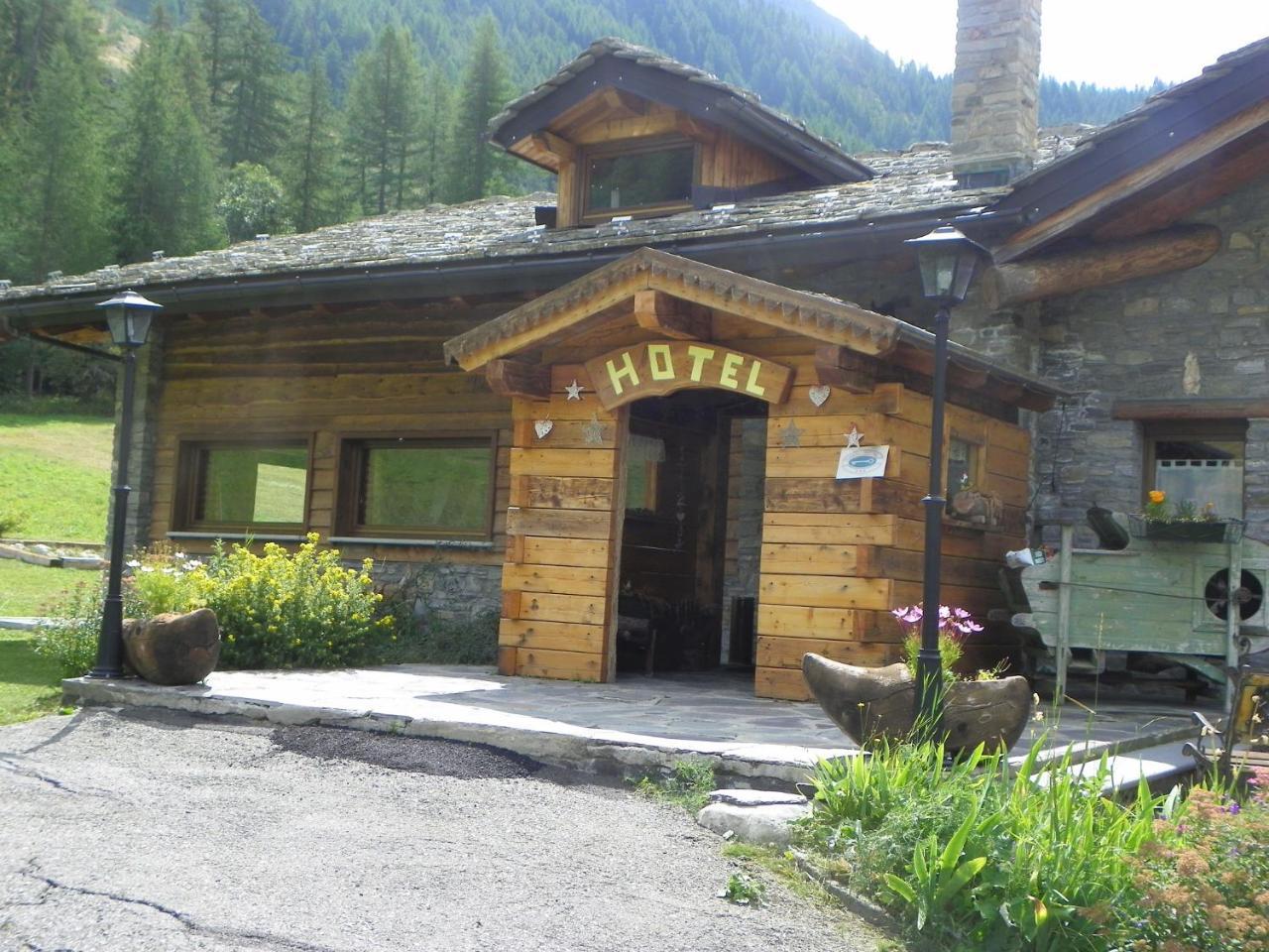 Hotel Les Granges La Thuile Ngoại thất bức ảnh