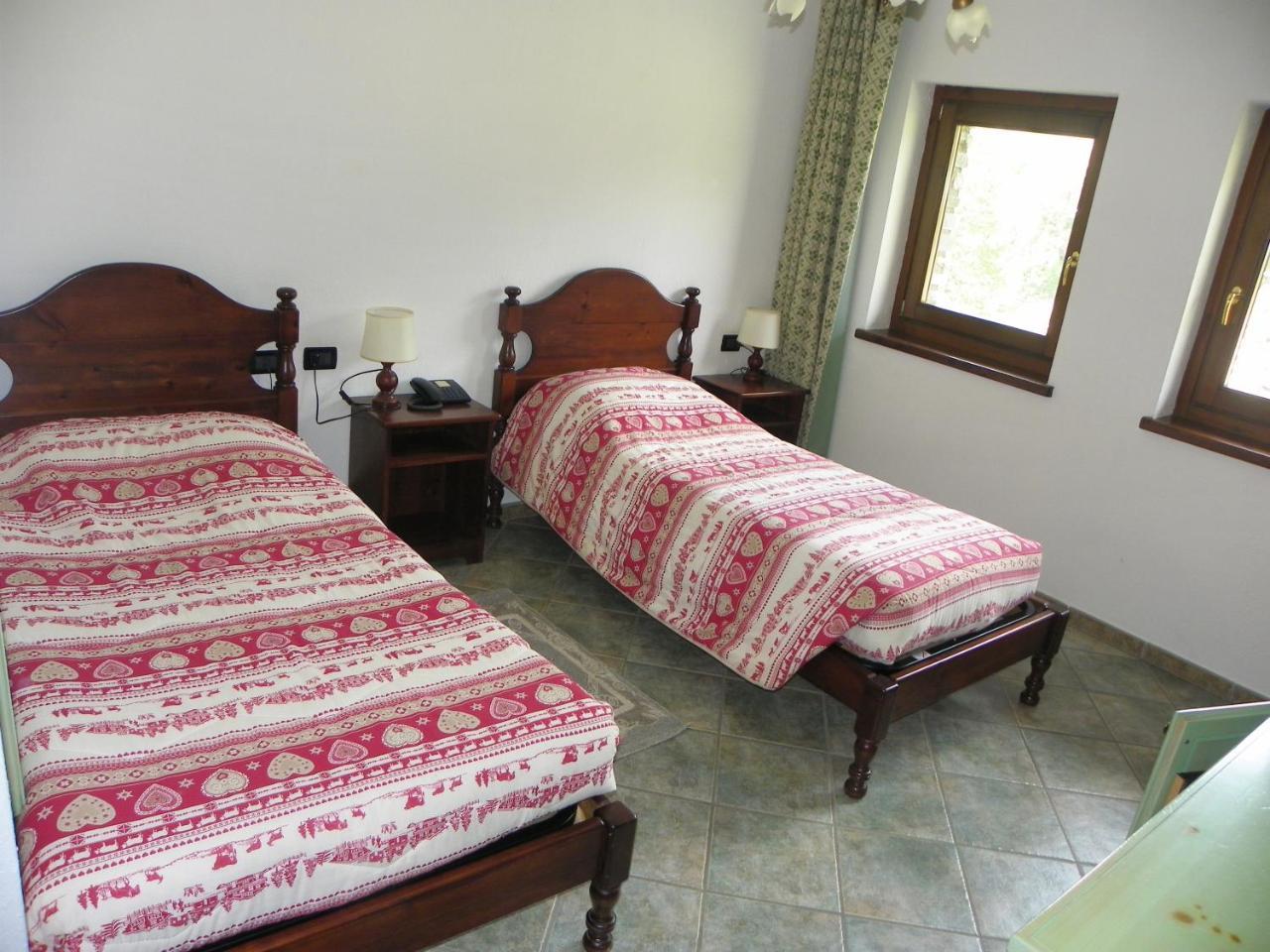 Hotel Les Granges La Thuile Ngoại thất bức ảnh