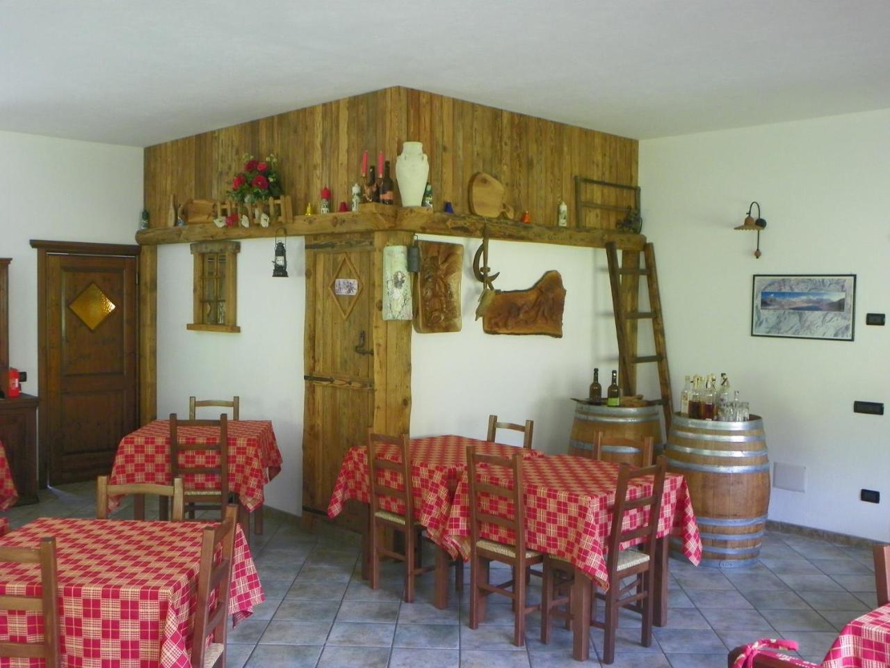 Hotel Les Granges La Thuile Ngoại thất bức ảnh
